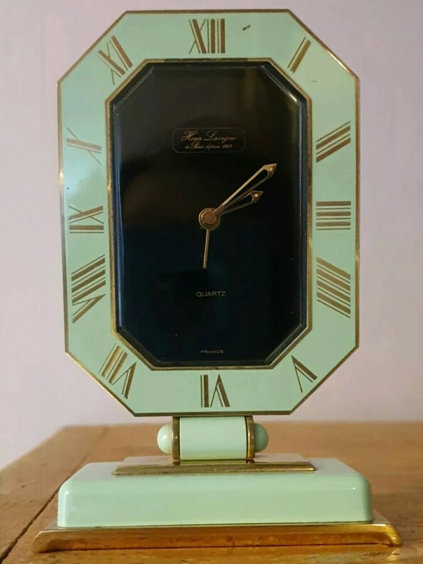 hour Lavigne Art déco verte