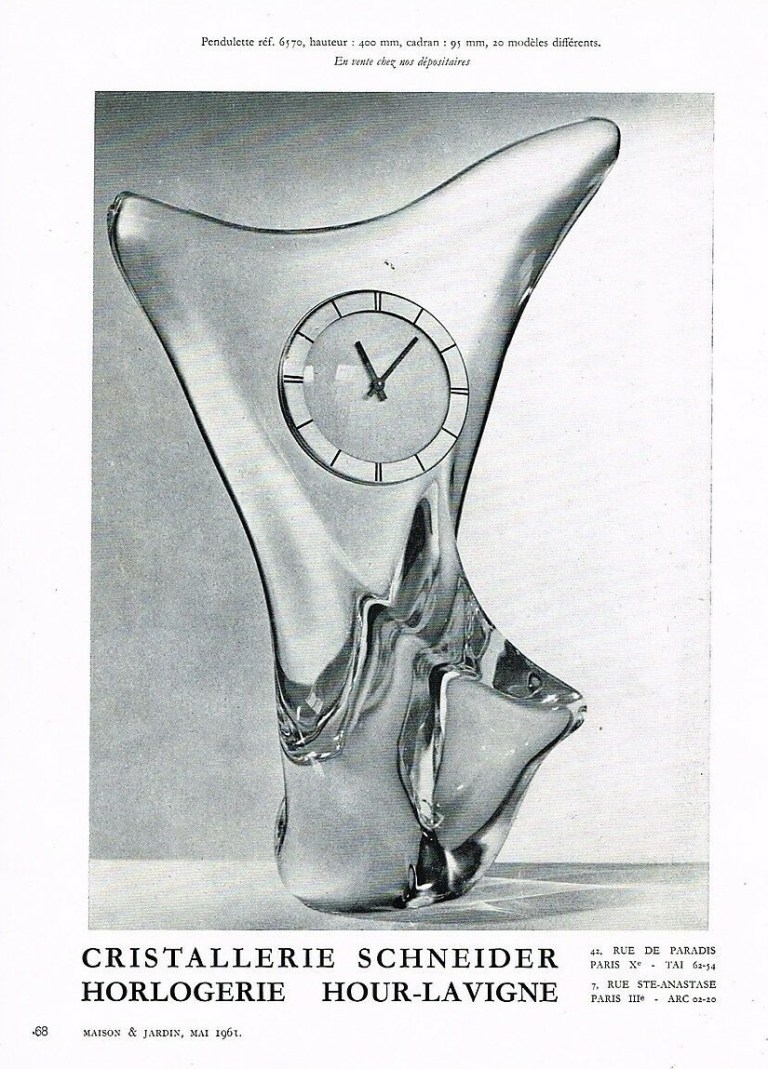 pub schneider Hour Lavigne.jpg