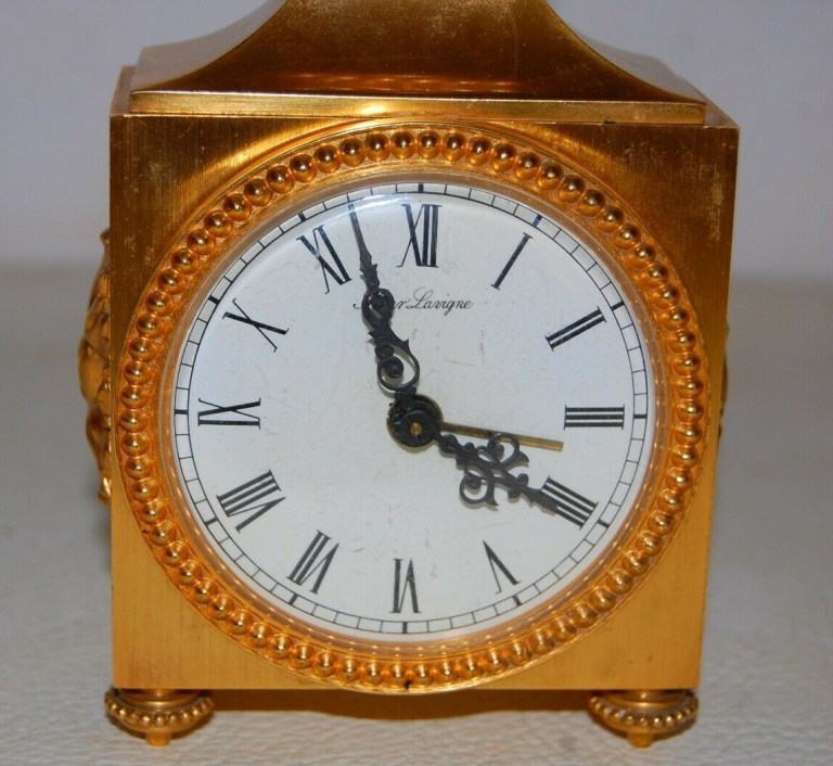 réveil à bélière (7)