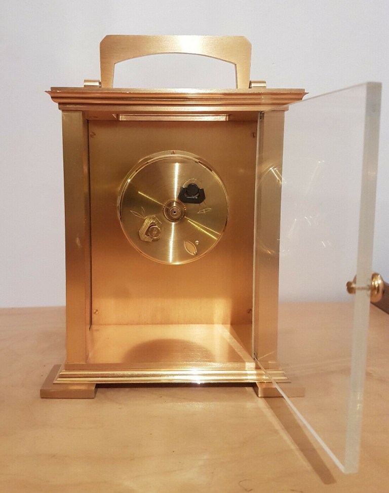 officier porte altuglas (3)