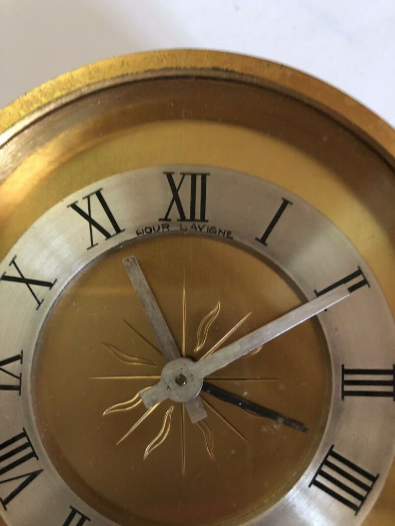 hour lavigne borne (3)