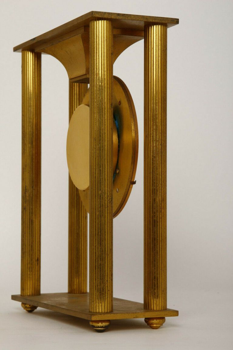 HAUTEUR 26 CM LARGEUR 20,2 CM PROFONDEUR 8 CM DIAMÈTRE CADRAN 13 CM (8)